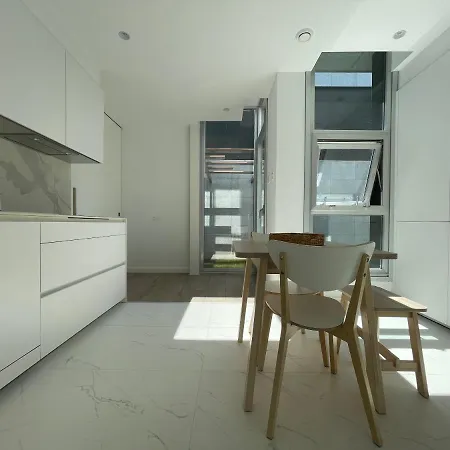 Oktheway Perbes House *