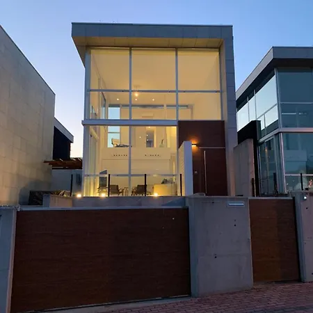 Holiday home Oktheway Perbes House