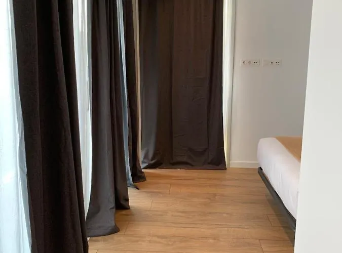 Oktheway Perbes House *